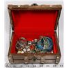Image 1 : DECORATIVE PIRATE TREASURE CHEST W/ CONTENTS