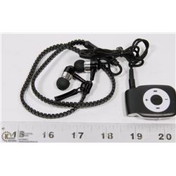 MP3 PLAYER WITH ZIPPER EARBUDS