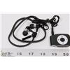 Image 1 : MP3 PLAYER WITH ZIPPER EARBUDS