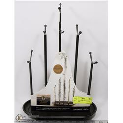 NEW BLACK LONG NECKLACE & JEWELRY