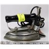 Image 1 : VINTAGE ELECTRIC TRAVEL IRON