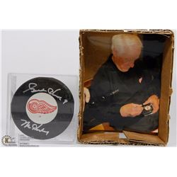 GORDIE HOWE AUTOGRAPHED DETROIT RED WINGS