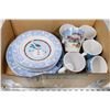 Image 1 : BOX OF CHRISTMAS DISHES