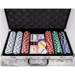 NEW 300 PIECE CLAY CHIP POKER SET IN METAL