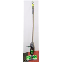 SWIFFER WET JET FLOOR CLEANER WITH CHARGER