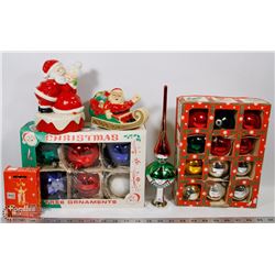 VINTAGE CHRISTMAS LOT INCL TREE TOPPER, DECOR AND