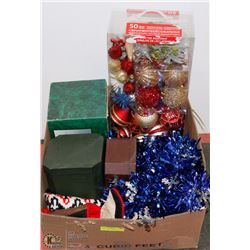 LARGE BOX W/11-PC JADE PORCELAIN