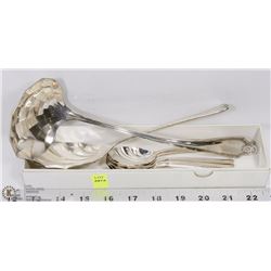 MADE IN ENGLAND SERVING UTENSILS