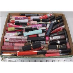 FLAT OF ASSORTED LIP STICKS AND GLOSSES