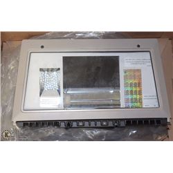 DECORATIVE TRAPEZOID WALL MOUNTED 70W METAL HALIDE