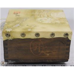 ORIENTAL SQUARE WOODEN NIGHT LIGHT.