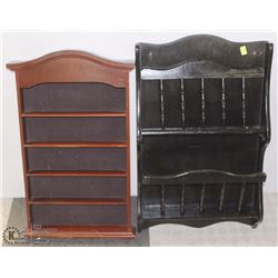 PAIR OF WOOD ORNAMENT HOLDERS