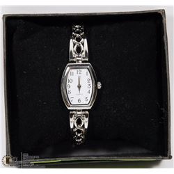 COMBO BRACELET SILVER TONE WATCH - NEW BATTERY.