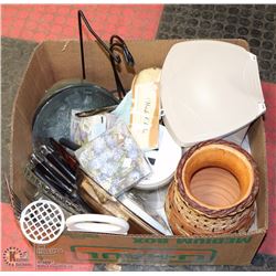 LOT OF INDOOR/PATIO PLANTER  POTS.