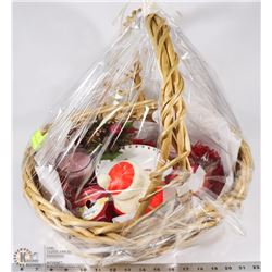LARGE OVAL CANDLE GIFT BASKET