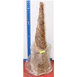 STACKING SET OF 3 DECORATIVE TREE ORNAMENTS