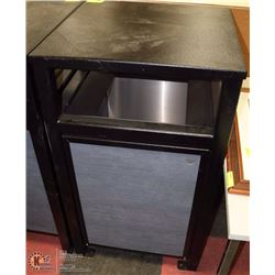 COMMERCIAL TRASH BIN