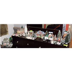 LARGE LOT OF CHRISTMAS DISPLAYS