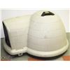 Image 1 : LARGE IGLOO DOG HOUSE