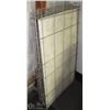 Image 1 : LARGE DOG CRATE.