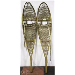 PAIR OF LARGE SNOWSHOES.