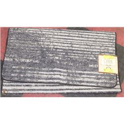 NEW CASUAL TOUCH ACCENT RUG