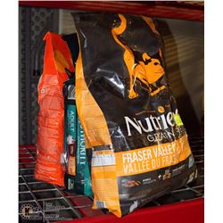LOT OF 3 BAGS OF CAT FOOD INCL . 11LBS NUTRIENCE