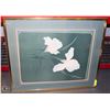 Image 1 : LARGE FRAMED GREEN FLORAL PICTURE