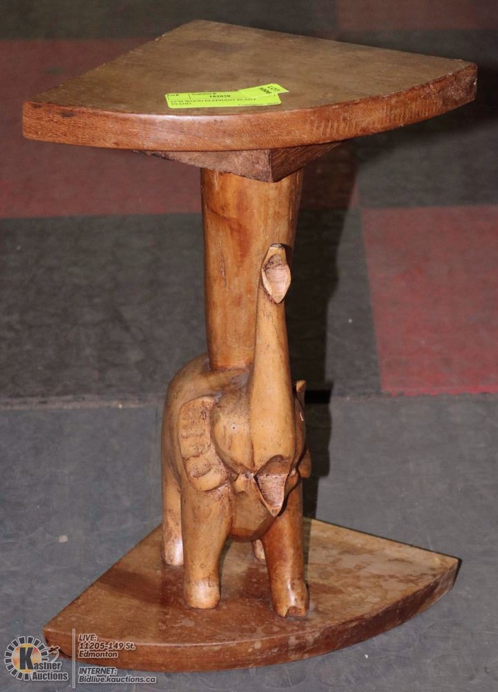 15"H WOOD ELEPHANT PLANT STAND.