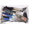 Image 1 : BOX FULL OF SHARP KNIVES INCL. WOOD