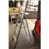 Image 2 : FOUR FOOT ALUMINUM PAINTERS LADDER