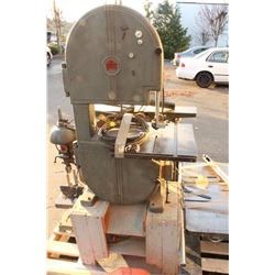 WALKER TURNER BANDSAW 14 INCH