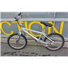 Image 1 : CHROME MONGOOSE MOUNTAIN BIKE