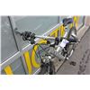 Image 3 : CHROME MONGOOSE MOUNTAIN BIKE