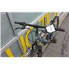 Image 3 : GREY AND RED HUFFY BIKE