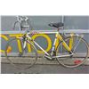 Image 1 : WHITE ROAD KING BIKE
