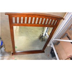 NEW LIFE STYLES DRESSER MIRROR