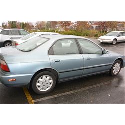 1996 HONDA ACCORD 4-DOOR AUTOMATIC 200KM