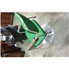 Image 2 : ADJUSTABLE BARBER CHAIR