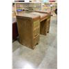 Image 2 : VINTAGE WATERFALL VANITY DRESSER