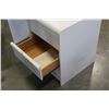 Image 3 : WHITE SINGLE PEDESTLE DESK