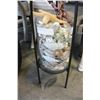 Image 2 : GLASS VASE AND SHELLS
