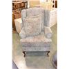 Image 1 : COMTEMPORARY UPOLSTERED WINGBACK CHAIR WITH TWO PILLOWS