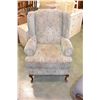 Image 2 : COMTEMPORARY UPOLSTERED WINGBACK CHAIR WITH TWO PILLOWS