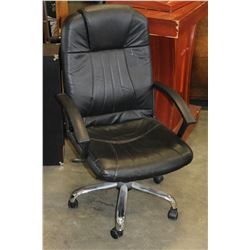 BLACK LEATHER ROLLING OFFICE CHAIR