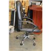 Image 2 : BLACK LEATHER ROLLING OFFICE CHAIR