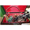Image 1 : JEWELERY BOX WITH CONTENTS