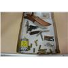 Image 1 : TRAY OF POCKET KNIVES AND GUN COLLECTIBLES