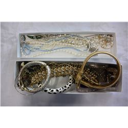 TWO TRAYS OF VARIOUS ESTATE JEWELLRY