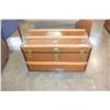 Image 1 : METAL STORAGE TRUNK WITH TRAY
